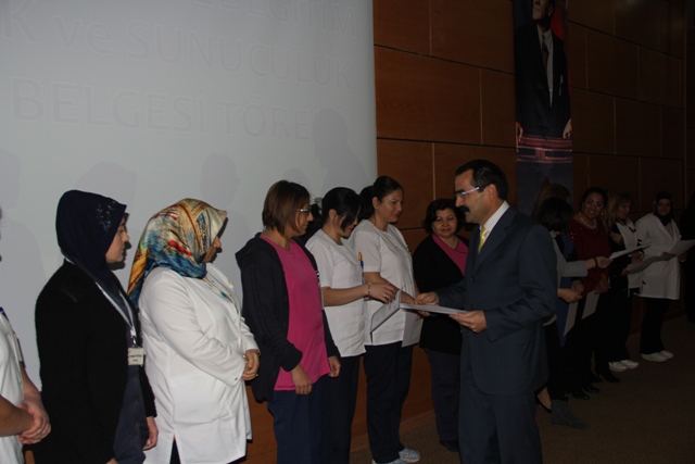 180 sağlıkçı diksiyon eğitimi aldı