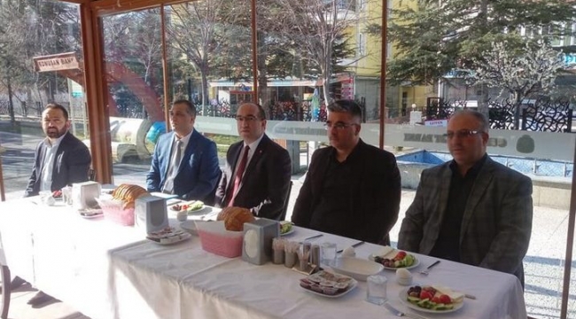 Başkan Mustafa Çöl Kahvaltı Programına Katıldı