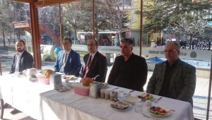 Başkan Mustafa Çöl Kahvaltı Programına Katıldı