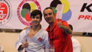 Karete Şampiyonasında Afyonkarahisarlı Güngel Türkiye İkincisi