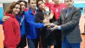 Okul sporları Gençler Badminton il birinciliği müsabakaları tamamlandı. Dereceye giren okullar: