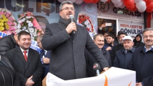 Özkaya : Bizler Bolvadin’de şahıslara değil, Bolvadin halkına destek verdik