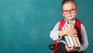 Yanlış Taşınan Okul Çantaları Gelecekte Kronik Bel Ağrısına Zemin Hazırlıyor!