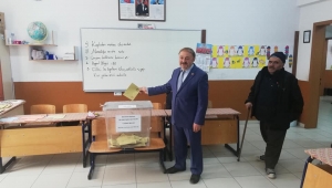 Afyonkarahisar’da vatandaşlar sandığa gitti