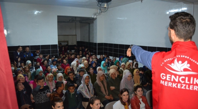 Afyonkarahisar Gençlik Merkezi Beyyazı’da Gençlerle Buluştu