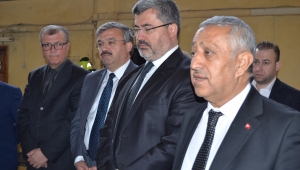 Başkan Zeybek’e işçilerden sıcak karşılama