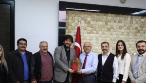 Belediye Şehir Tiyatrosundan Başkan Çoban’a Ziyaret