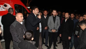 Çetinkaya’dan miting gibi mahalle toplantısı