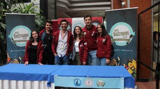 Gastronomi Kulübü Öğrencileri Afyonkarahisar’ın Yöresel Mutfağını Tanıttı