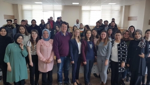 Kadın Girişimciler Öğrencilerle Bir Araya Geldi