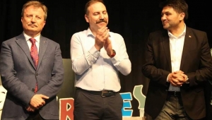 Koçak ve Çetinkaya Sanatın Barışçıl Ve Birleştirici Gücü ile aynı sahnede