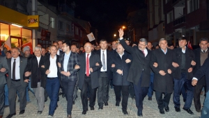 Sezen : Genel başkanlarının vaadi yıkım, adaylarınınki masa–sandalye