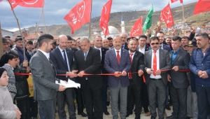 Taytak Büyükkalecik'te Devlet Bahçeli Parkının Açılışını Yaptı