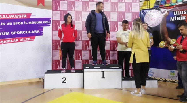 Uluslararası Güreş Turnuvasında Taşoluk Belediye Spor Kulübü biri altın 6 madalyanın sahibi oldu.