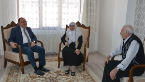 Vali Mustafa Tutulmaz Şehit Ailesini Ziyaret Etti