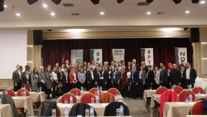 Afyon Eğitim Vakfı Bursiyerleri Donanımlı Yetişiyor