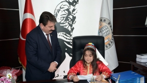 Bir Günlüğüne Kaymakam ve Belediye Başkanı Oldular