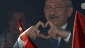 CHP Lideri Kılıçdaroğlu'na Şehit Cenazesinde Saldırı