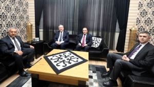 Halef Selef Rektörlerden Tebrik Ziyareti