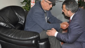 Halkın Başkanı, Halkın dertlerini Dinliyor