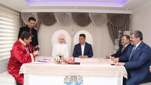 Milletvekilleri Eroğlu ve Özkaya Nikah Şahidi Oldu