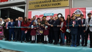 Şahin Kitap Fuarı açılışına katıldı