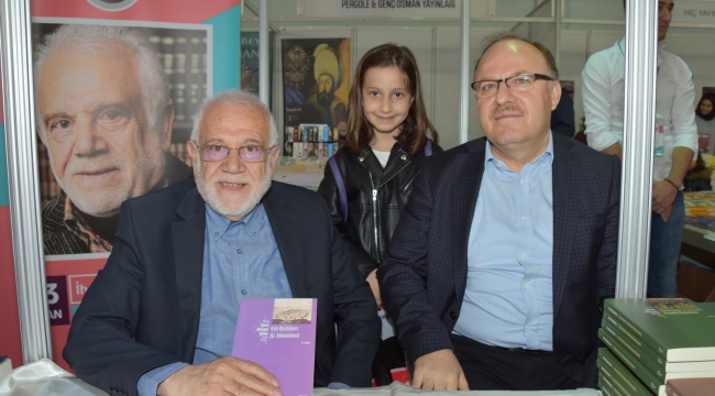 Yazar İhsan Süreyya Sırma'nın İmza Etkinliği ve Konferansı yapıldı