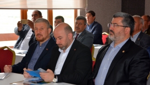 Ak Parti İl başkanı Sezen : Vatandaşlarımızı mevzuat diyerek kapıdan çevirmeyin