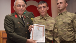 Çakı gibi asker oldular