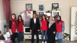 Gençler Ramazan Ayında Şehit Ailelerini Unutmadı