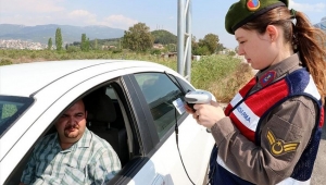 Jandarma son iki ayda aranan 958 kişiyi adalete teslim etti