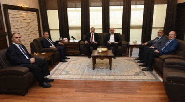 Milletvekili Eroğlu’dan Rektör Karakaş’a Hayırlı Olsun Ziyareti