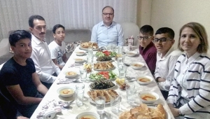 Vali Fatih Çocuk Evi’nde İftar Yaptı.
