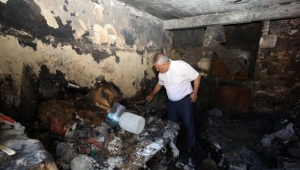 Başkan Zeybek Yangında Zarar Gören Aileleri Ziyaret Etti