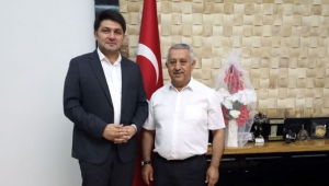 Çetinkaya’dan Başkan Zeybek’e Ziyaret