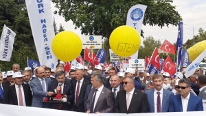 Hükümet, enflasyon hedefinin bile altında zam teklif ederek resmen bizleri sefalete sürüklüyor.