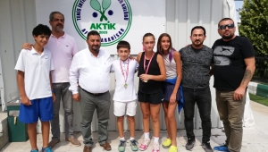 Tenis Te Nefesler Kesildi