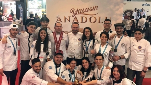 AKÜ öğrencilerinden 24 madalya 1 kupa