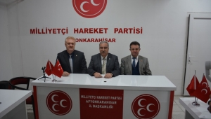 Başkan Zeybek’in yanındayız