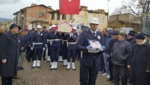 Hastalığa yenik düşen polis,Afyonkarahisar’da toprağa verildi