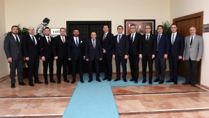 Rektör Karakaş Misafirleri İle Görüştü