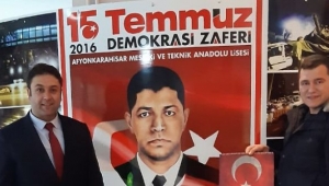 Afyonkarahisar Belediyesi tarafından bastırılan Şehitler Takvimi Dağıtıldı