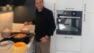 Afyonkarahisarlı gazeteciler evde kalıp yemek yaptılar