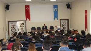 Başkan Koyuncu öğrencilerle söyleşide buluştu