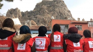 Kızılay’dan ihtiyaç sahiplerine gıda yardımı