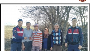 Son Dakika….Aynı otobüste yanında oturduğu şahsın telefonunu çalan hırsız yakalandı