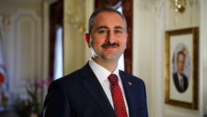Adalet Bakanı Gül`den Ankara Barosu`na Tepki