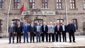 Afyonkarahisar Belediye Başkanı Zeybek : Afray Banliyö Hattı Proje Sözleşmesini İmzaladık