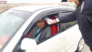 Afyonkarahisar'da 13 bin araç içerisinde bulunan vatandaşların ateşi ölçüldü