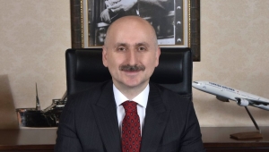 Bakan Karaismailoğlu: Yük treni kardeş ülkelere doğru yola çıktı.